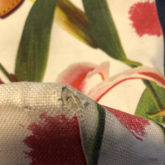 Dooney & Bourke Cindy tote - Picture 4 of 8